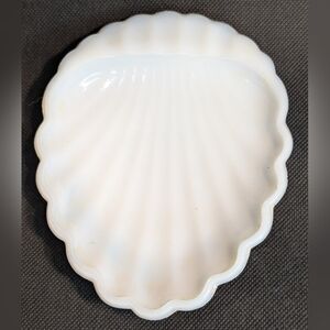 Vintage White Milk Glass Sea Shell Soap Dish.